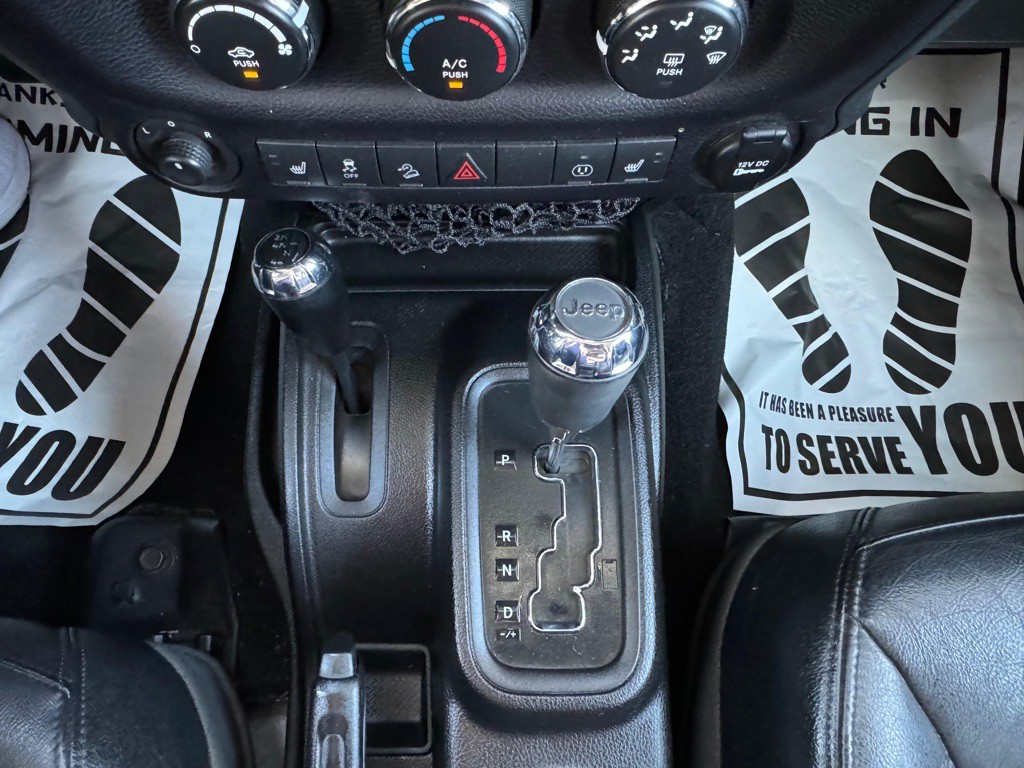 2015 Jeep Wrangler Unlimited Image 15
