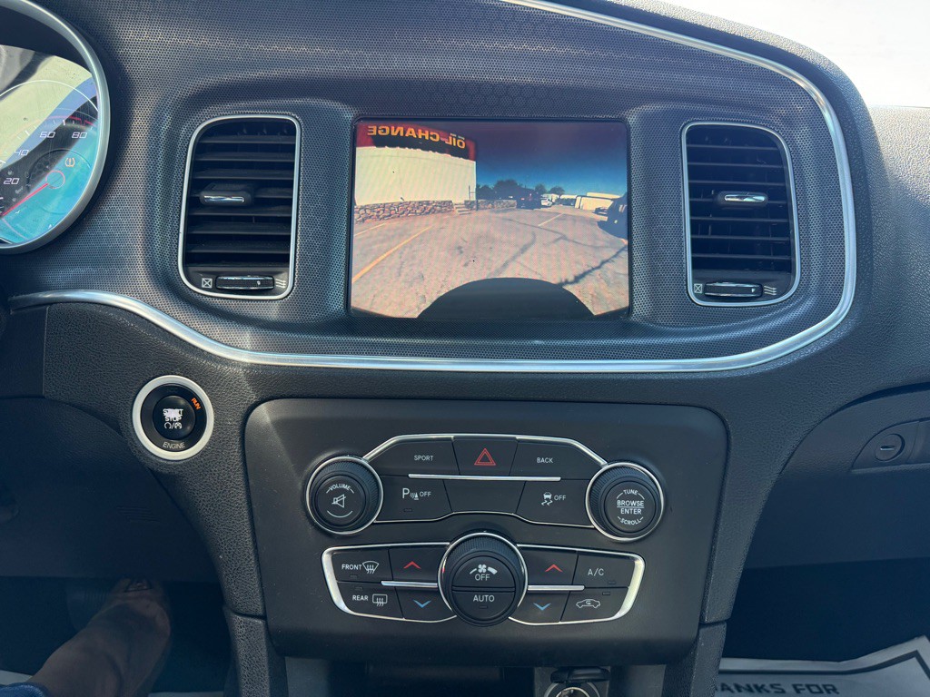 2016 Dodge Charger Image 16