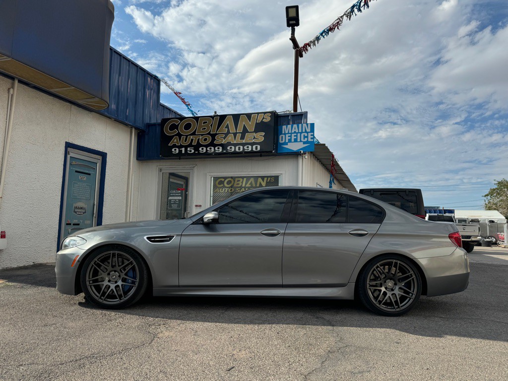 2013 BMW M5 Image 3