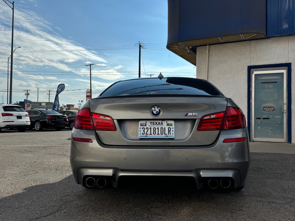 2013 BMW M5 Image 5