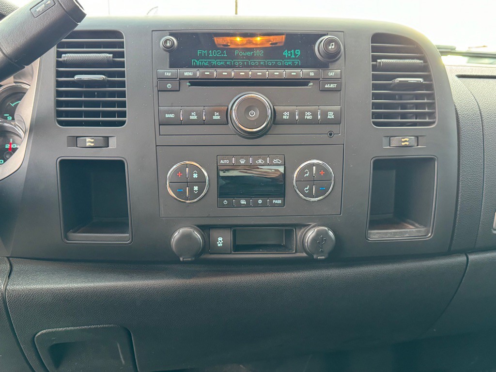 2012 Chevrolet Silverado 1500 Image 13