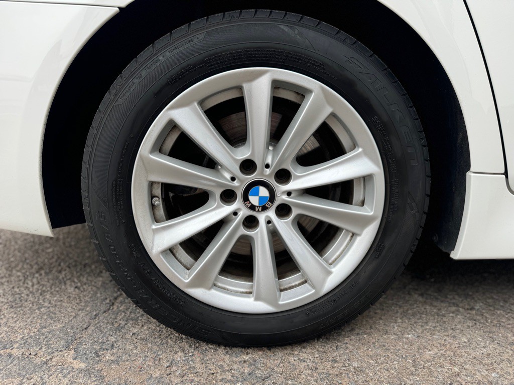 2016 BMW 5 Series Image 17