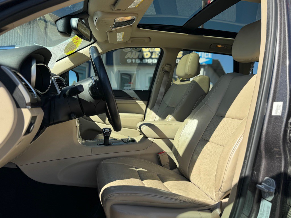 2015 Jeep Grand Cherokee Image 9