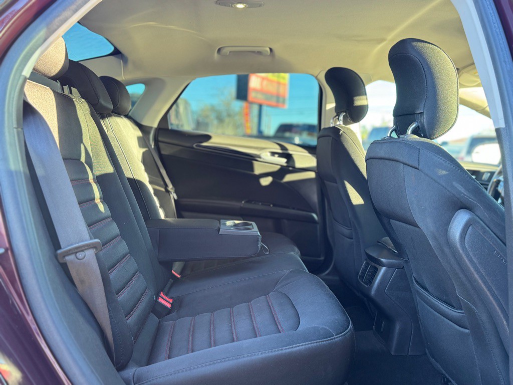 2013 Ford Fusion Image 10