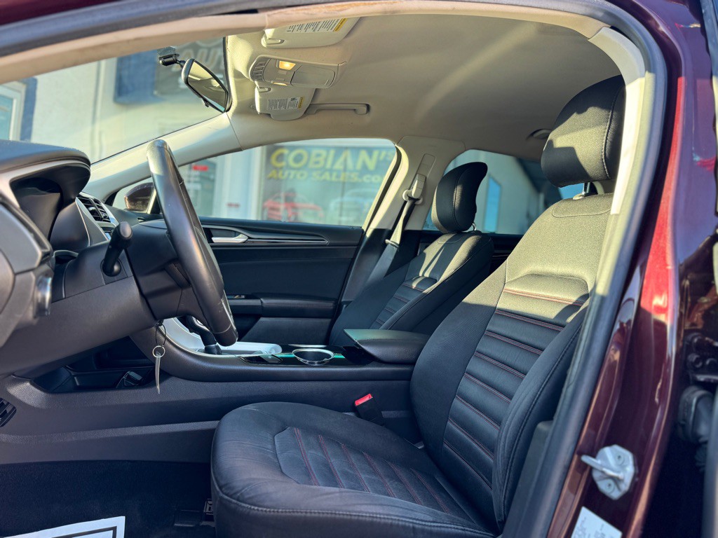 2013 Ford Fusion Image 11