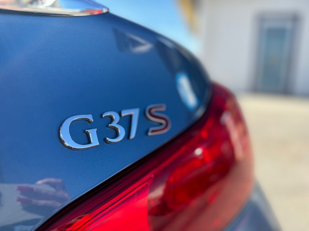 2013 INFINITI G37 Image 9