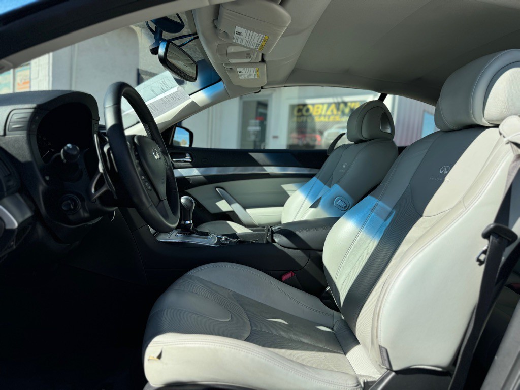 2013 INFINITI G37 Image 14
