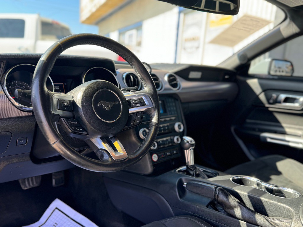 2015 Ford Mustang Image 9