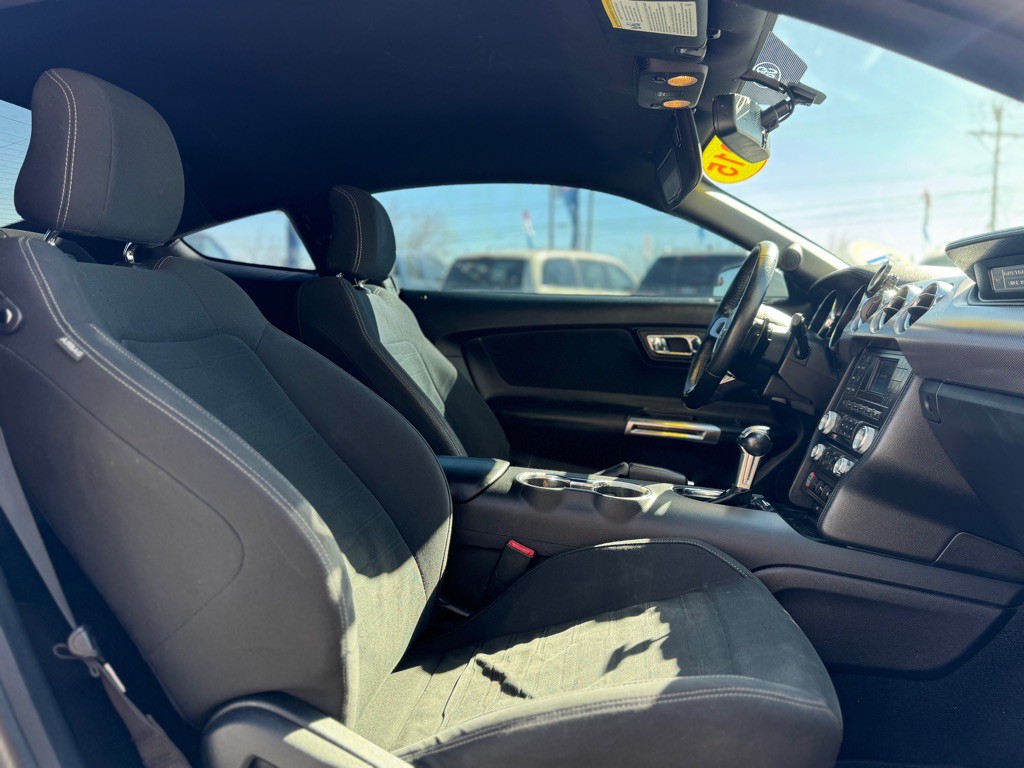 2015 Ford Mustang Image 11