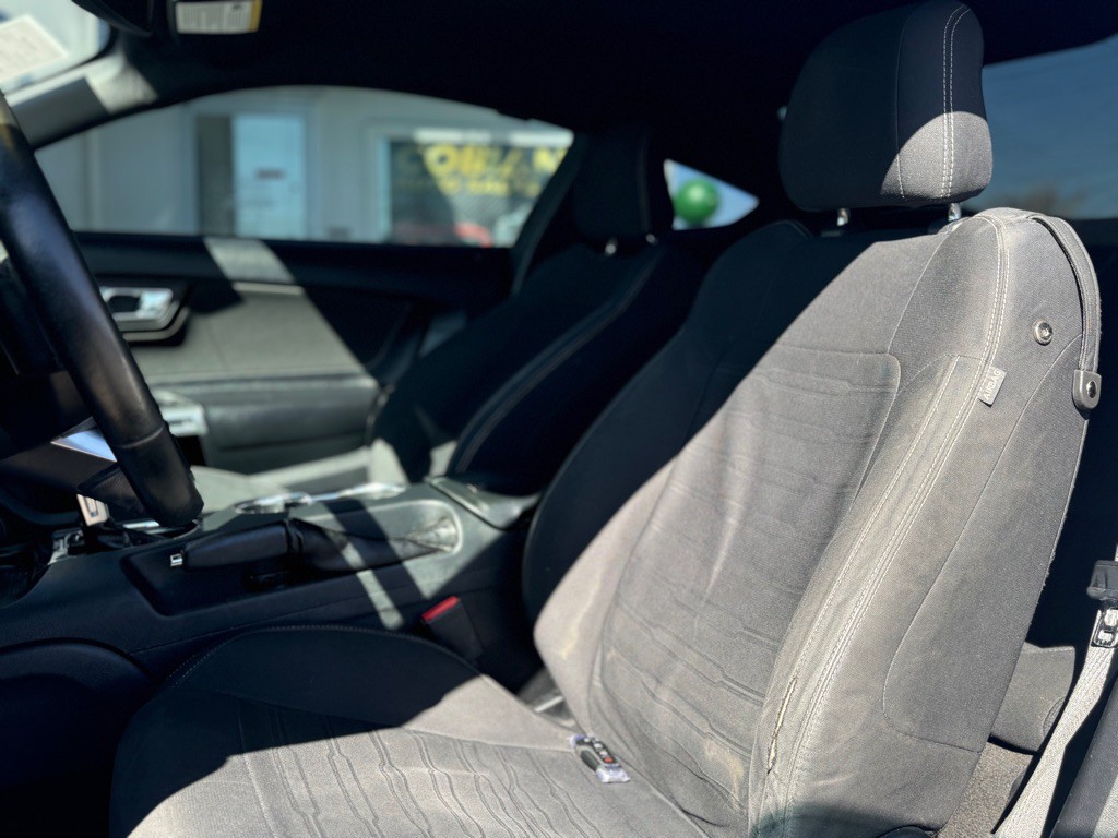 2015 Ford Mustang Image 12