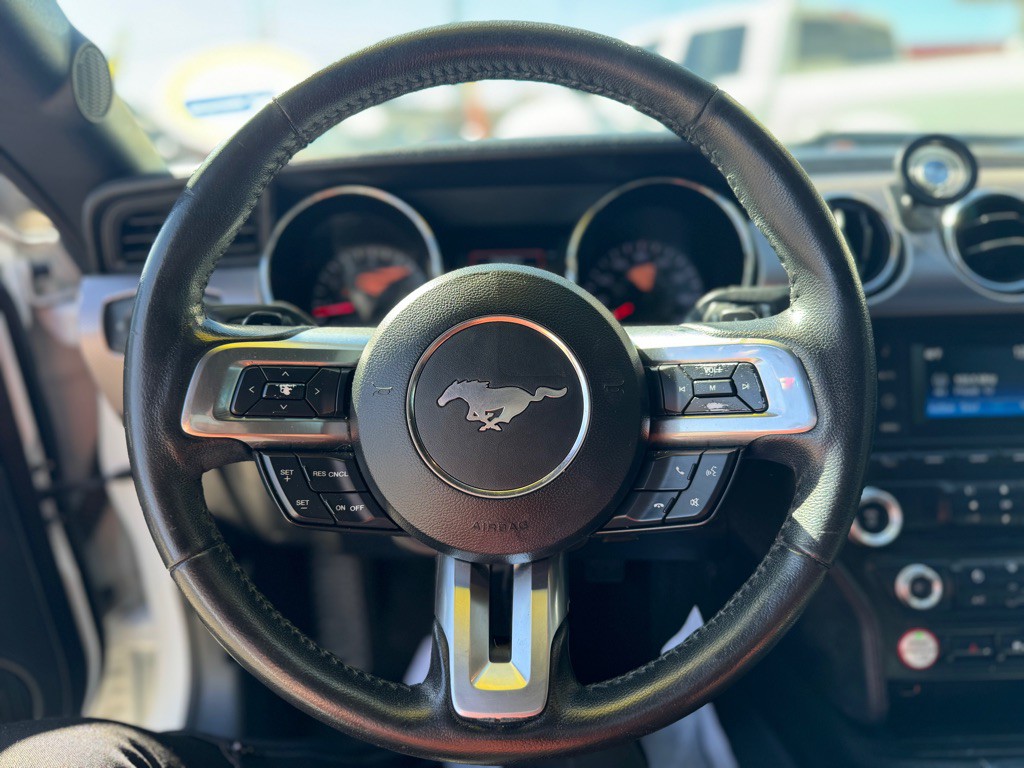 2015 Ford Mustang Image 14