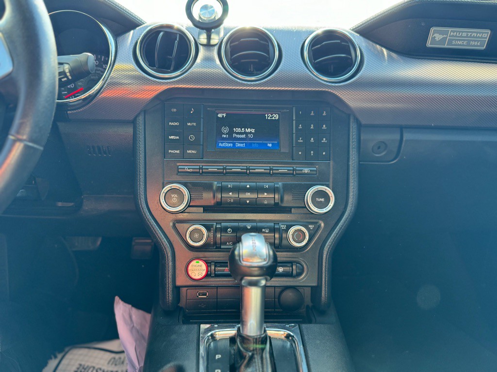 2015 Ford Mustang Image 15