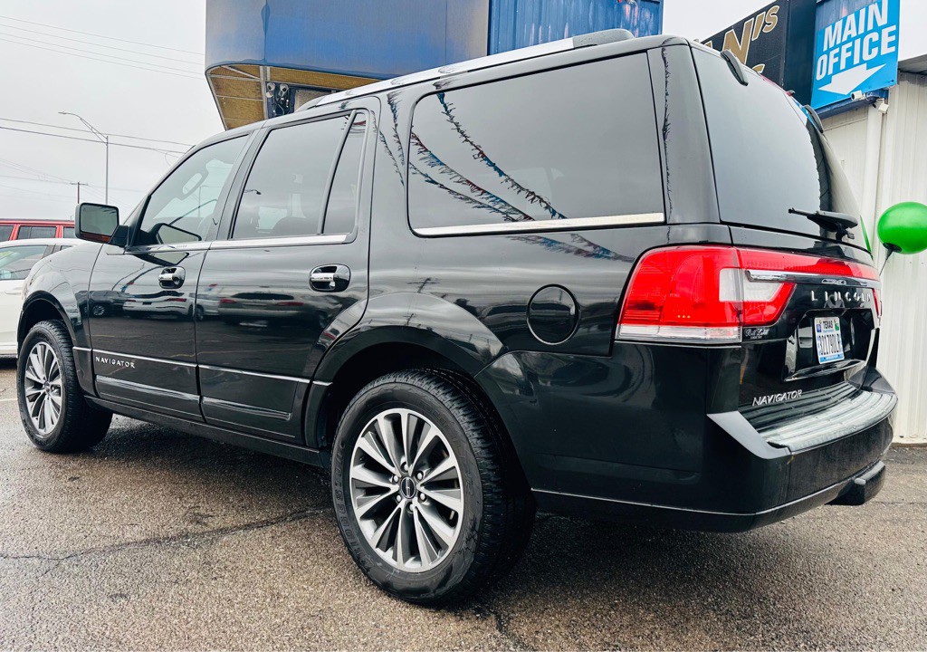 2017 Lincoln Navigator Image 6