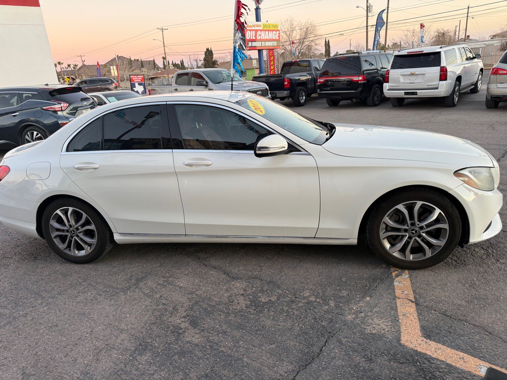 2017 Mercedes-Benz C-Class Image 7