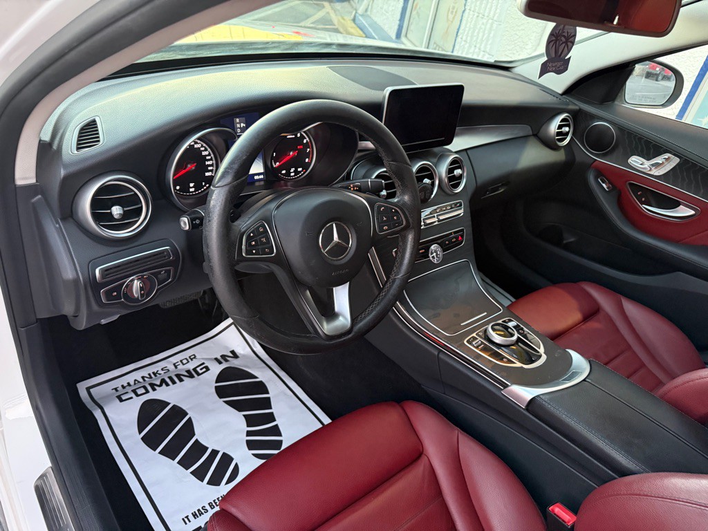 2017 Mercedes-Benz C-Class Image 13