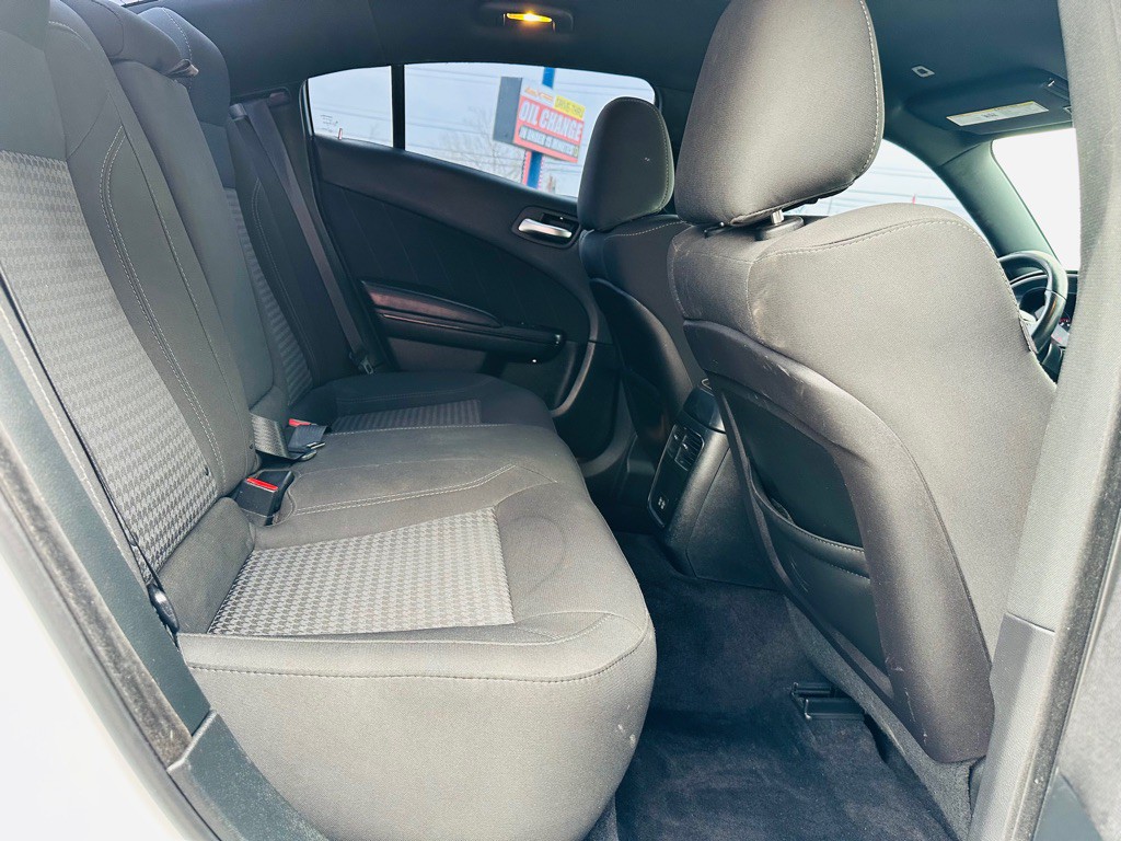 2018 Dodge Charger Image 14