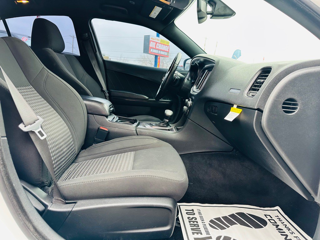 2018 Dodge Charger Image 15