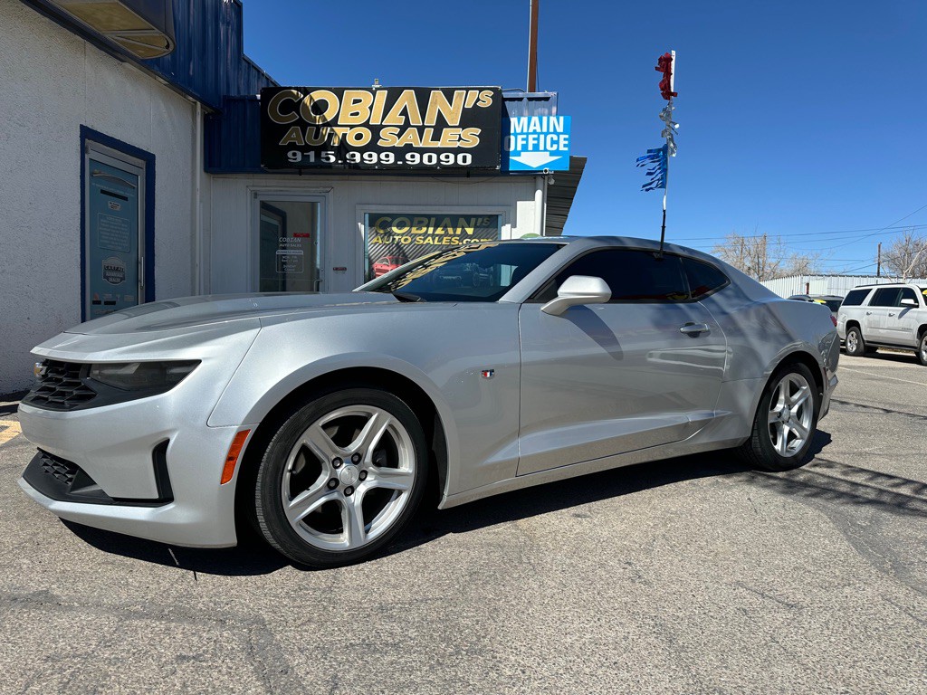 2019 Chevrolet Camaro Image 2