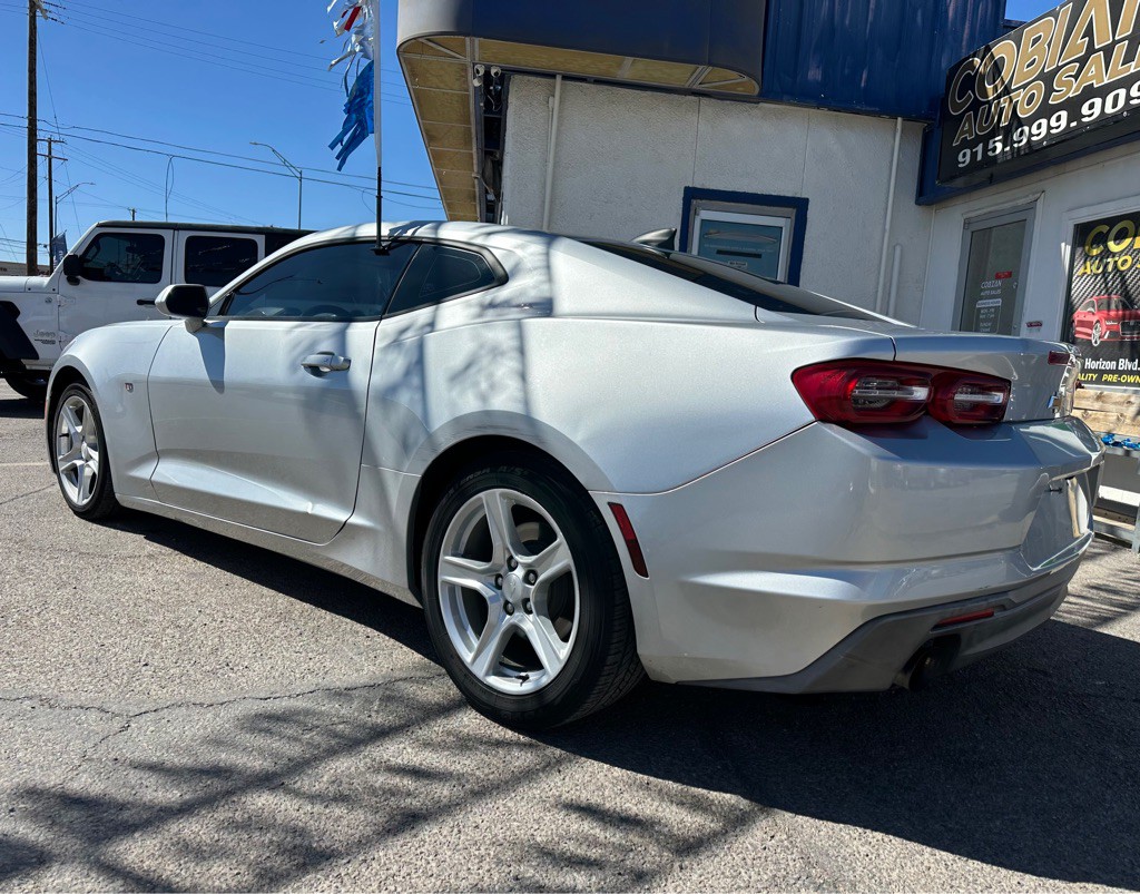 2019 Chevrolet Camaro Image 4
