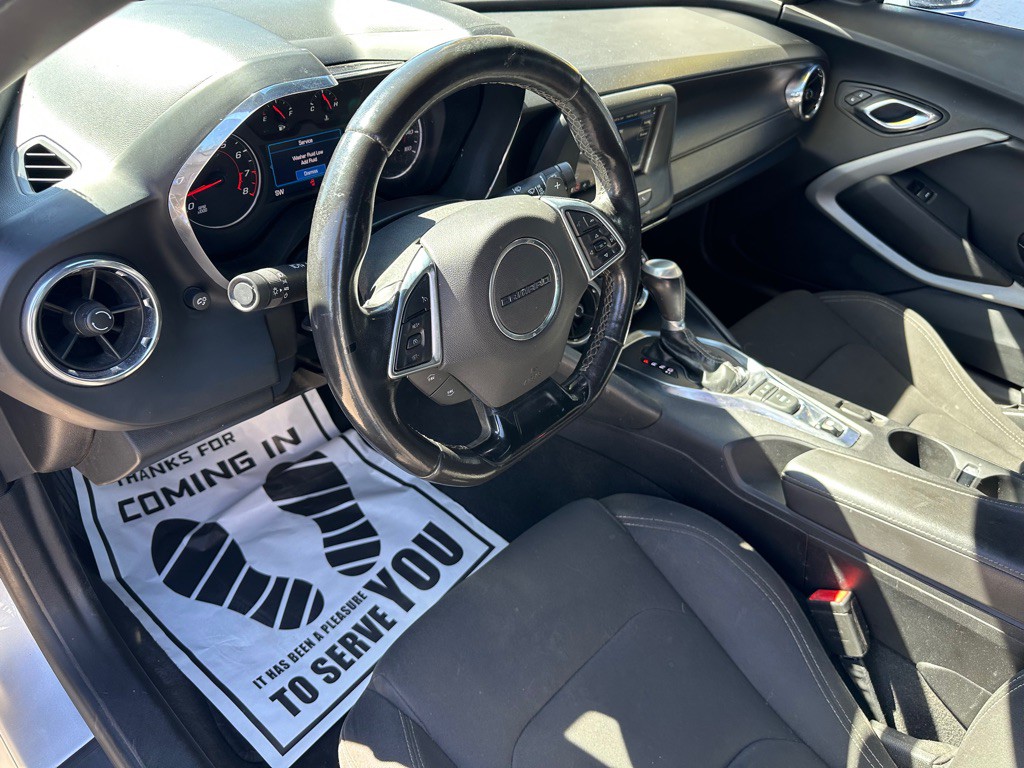 2019 Chevrolet Camaro Image 11