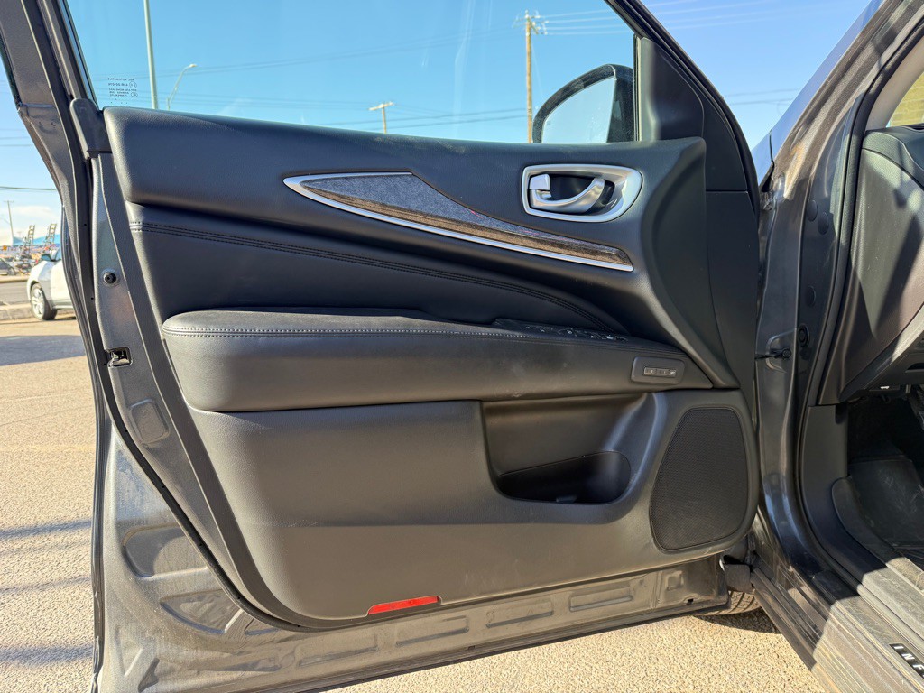 2015 INFINITI QX60 Image 18