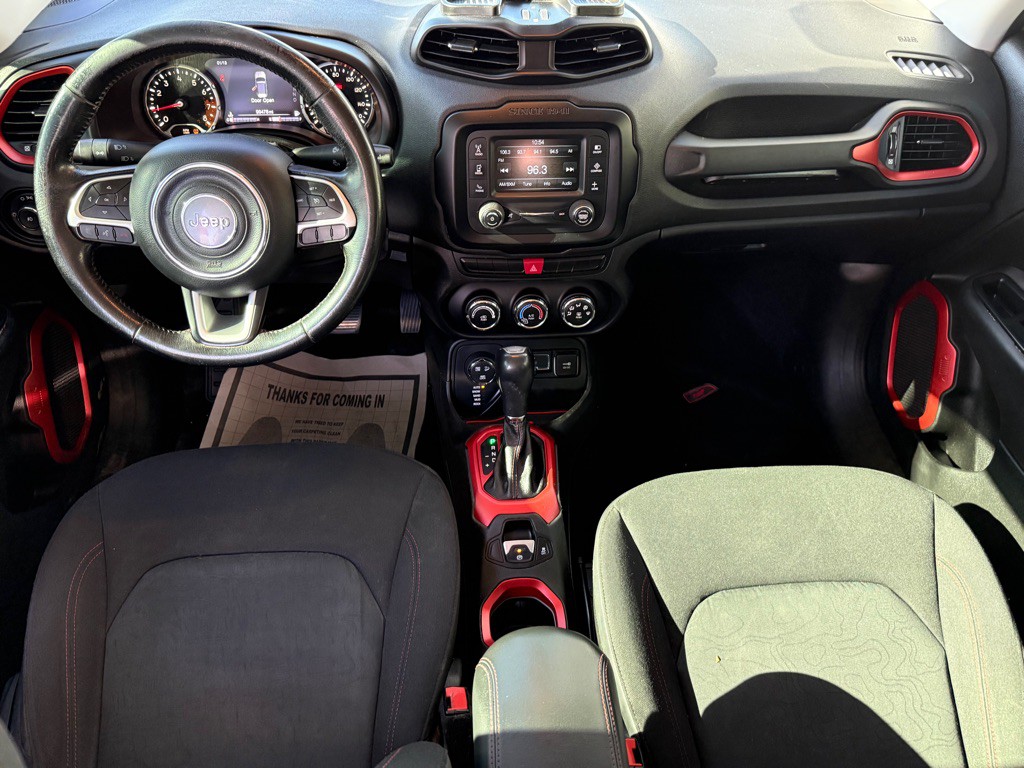 2015 Jeep Renegade Image 16