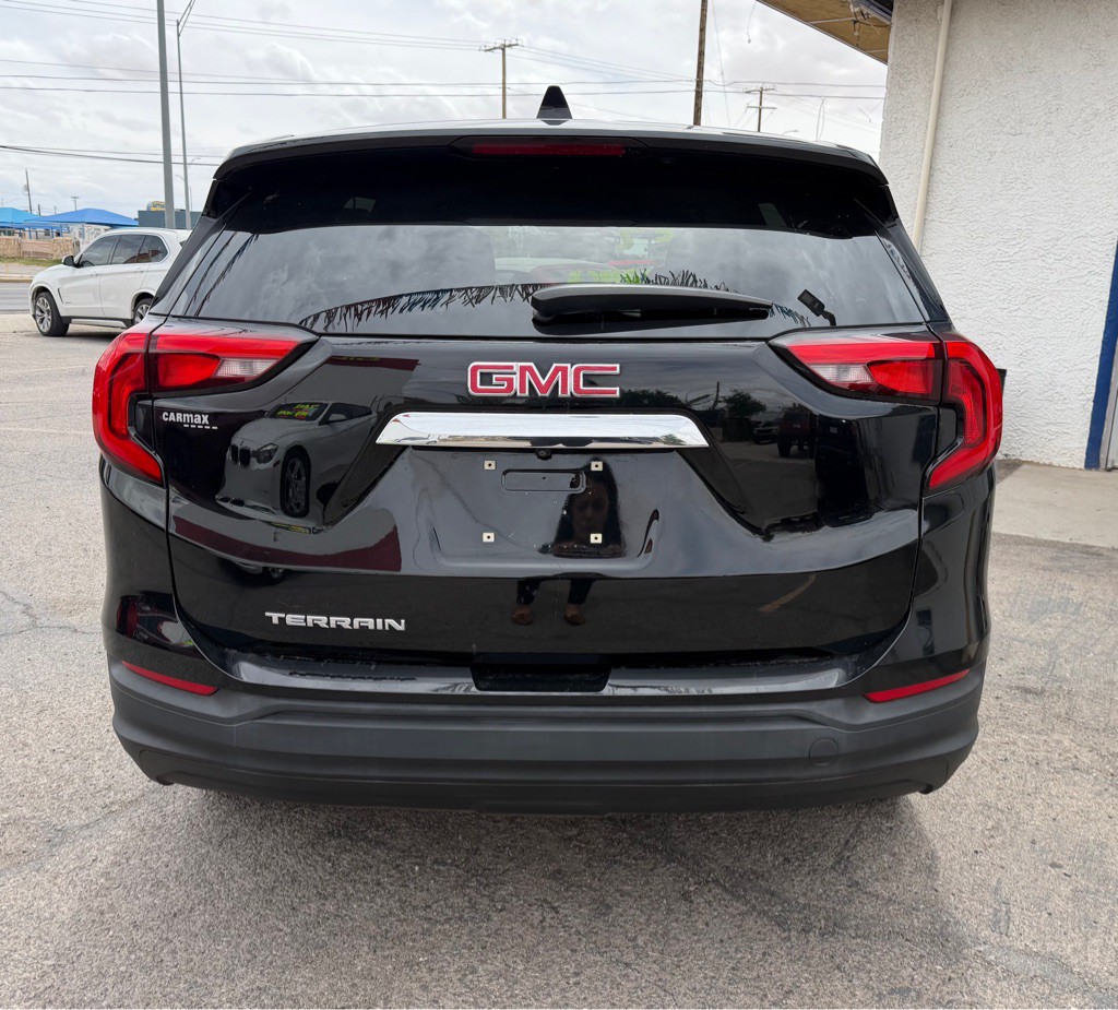 2020 GMC Terrain Image 3