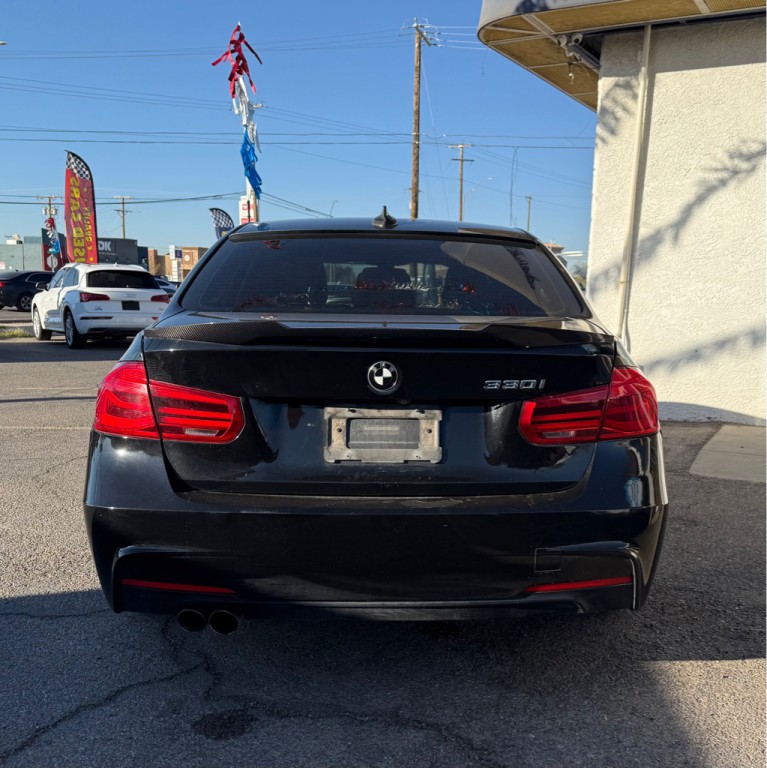 2018 BMW 3 Series Image 4