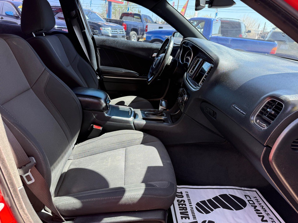 2018 Dodge Charger Image 12