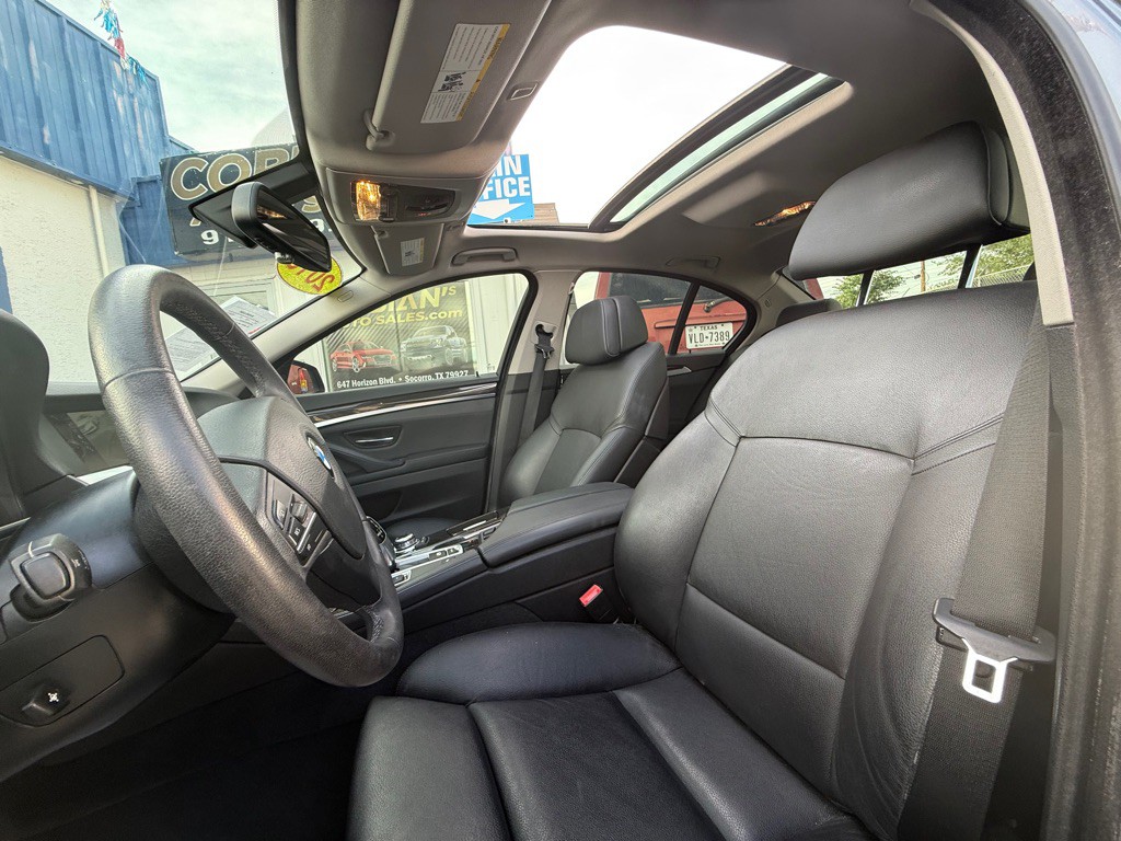 2013 BMW 5 Series Image 8