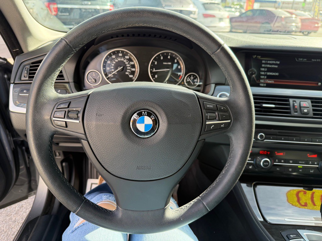 2013 BMW 5 Series Image 14