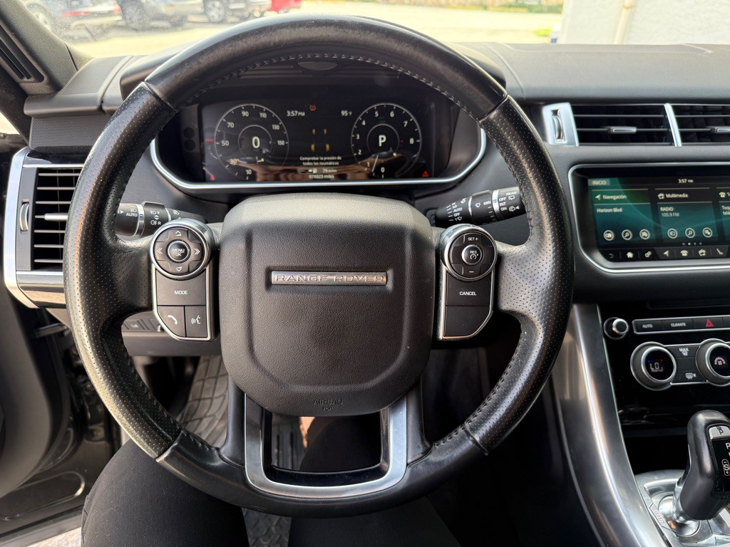 2017 Land Rover Range Rover Sport Image 19
