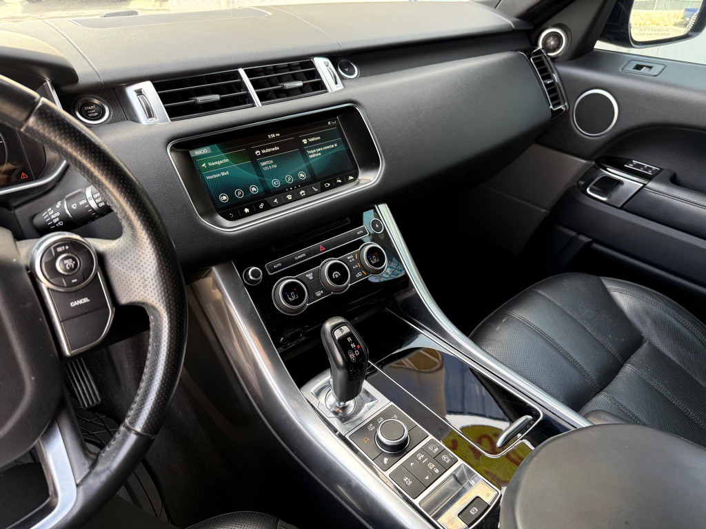 2017 Land Rover Range Rover Sport Image 22