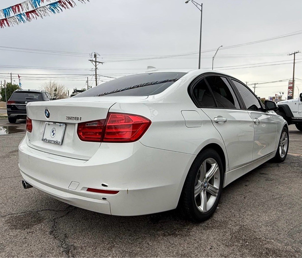 2014 BMW 3 Series Image 5