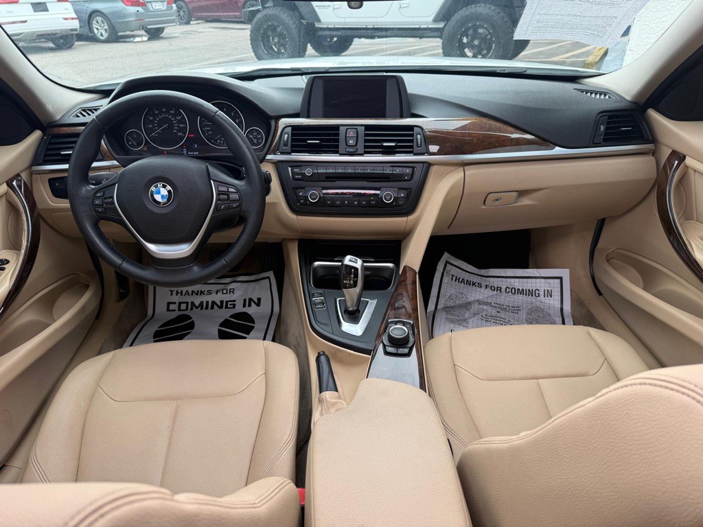 2014 BMW 3 Series Image 14