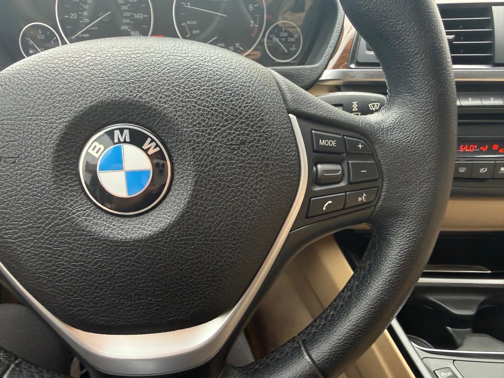 2014 BMW 3 Series Image 18