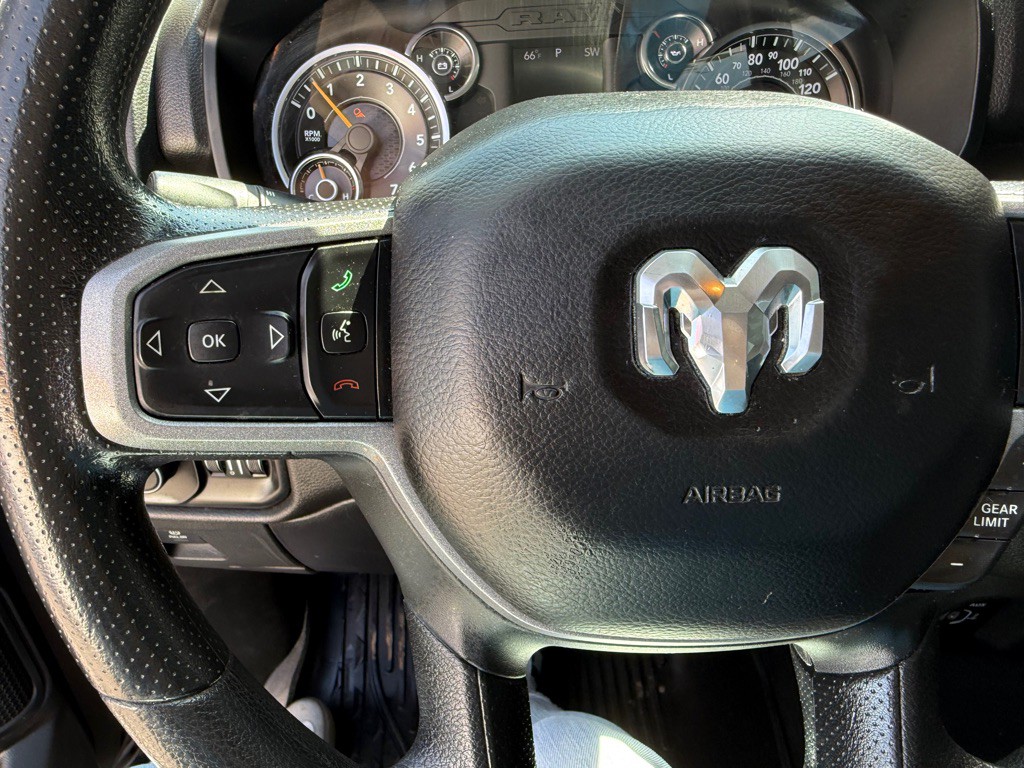 2019 RAM 1500 Image 16