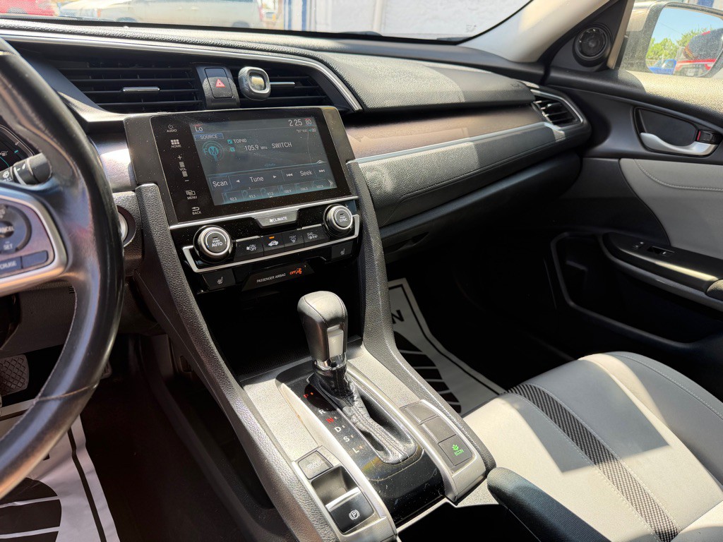 2018 Honda Civic Image 20