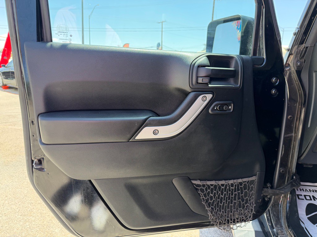 2016 Jeep Wrangler Unlimited Image 9