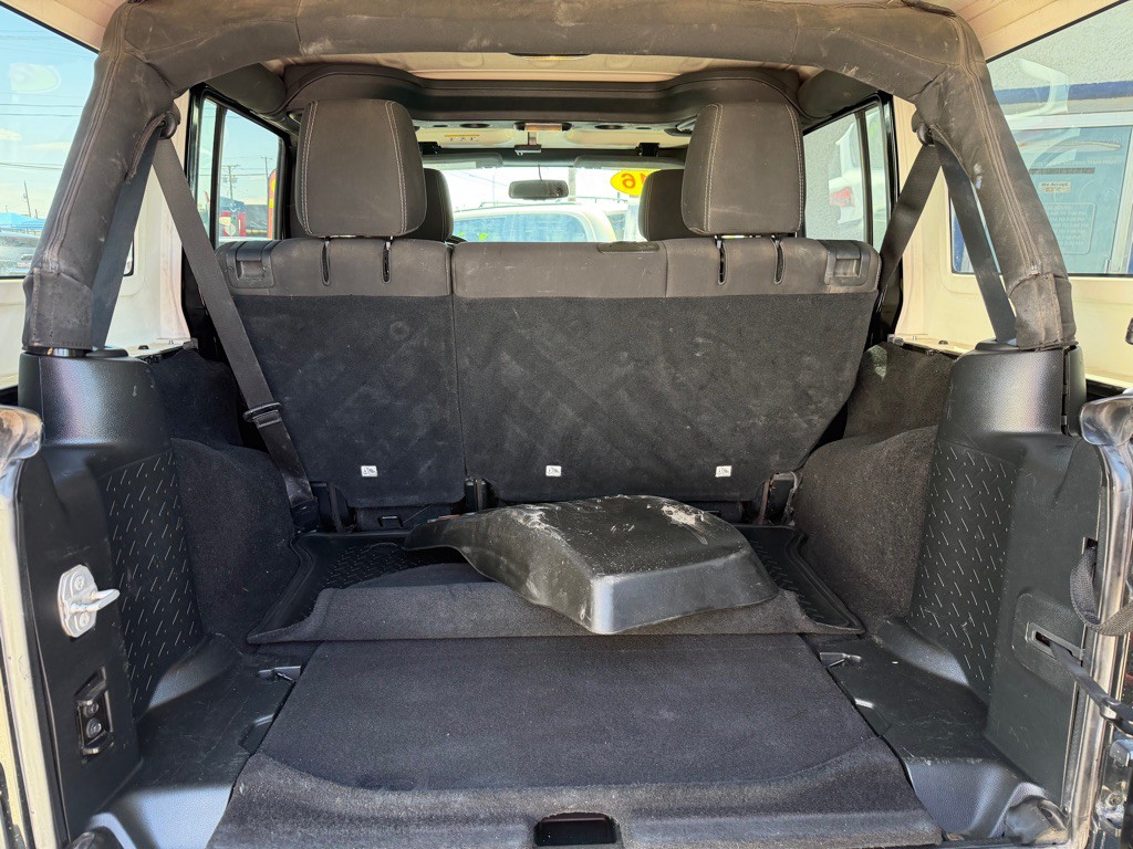 2016 Jeep Wrangler Unlimited Image 12