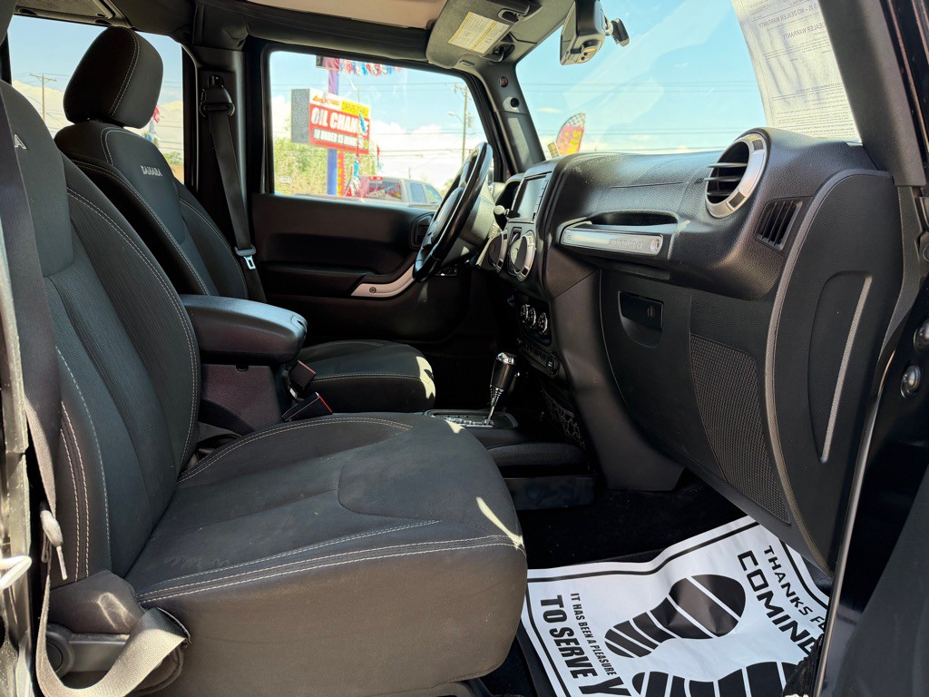 2016 Jeep Wrangler Unlimited Image 14