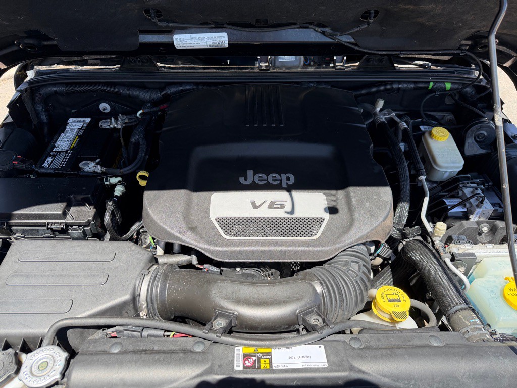 2016 Jeep Wrangler Unlimited Image 21