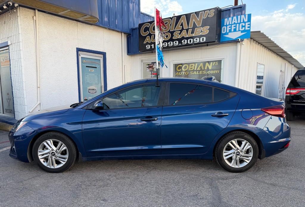 2020 Hyundai Elantra Image 2
