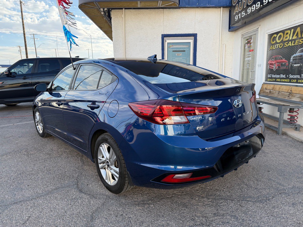 2020 Hyundai Elantra Image 3