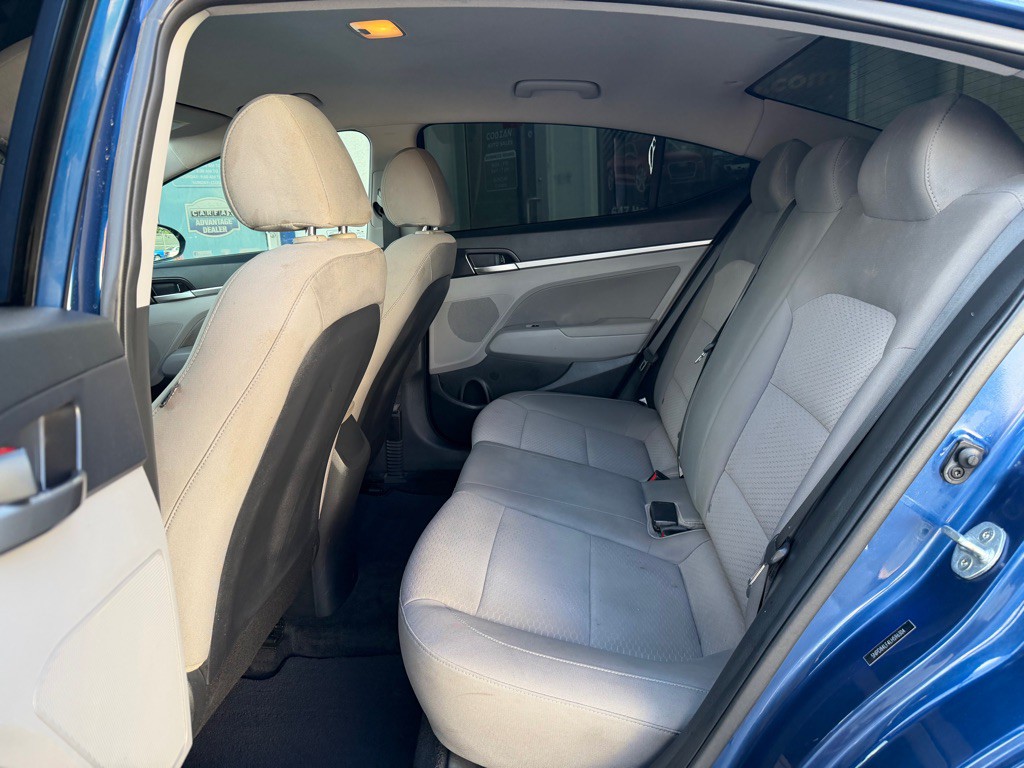 2020 Hyundai Elantra Image 10