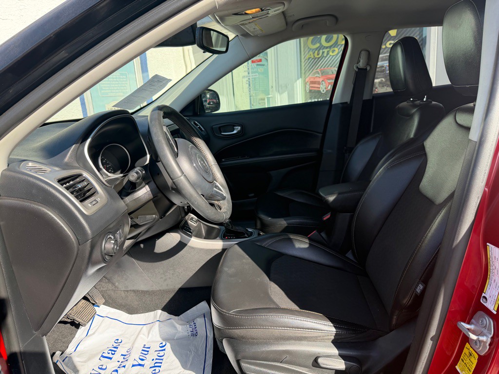 2019 Jeep Compass Image 10