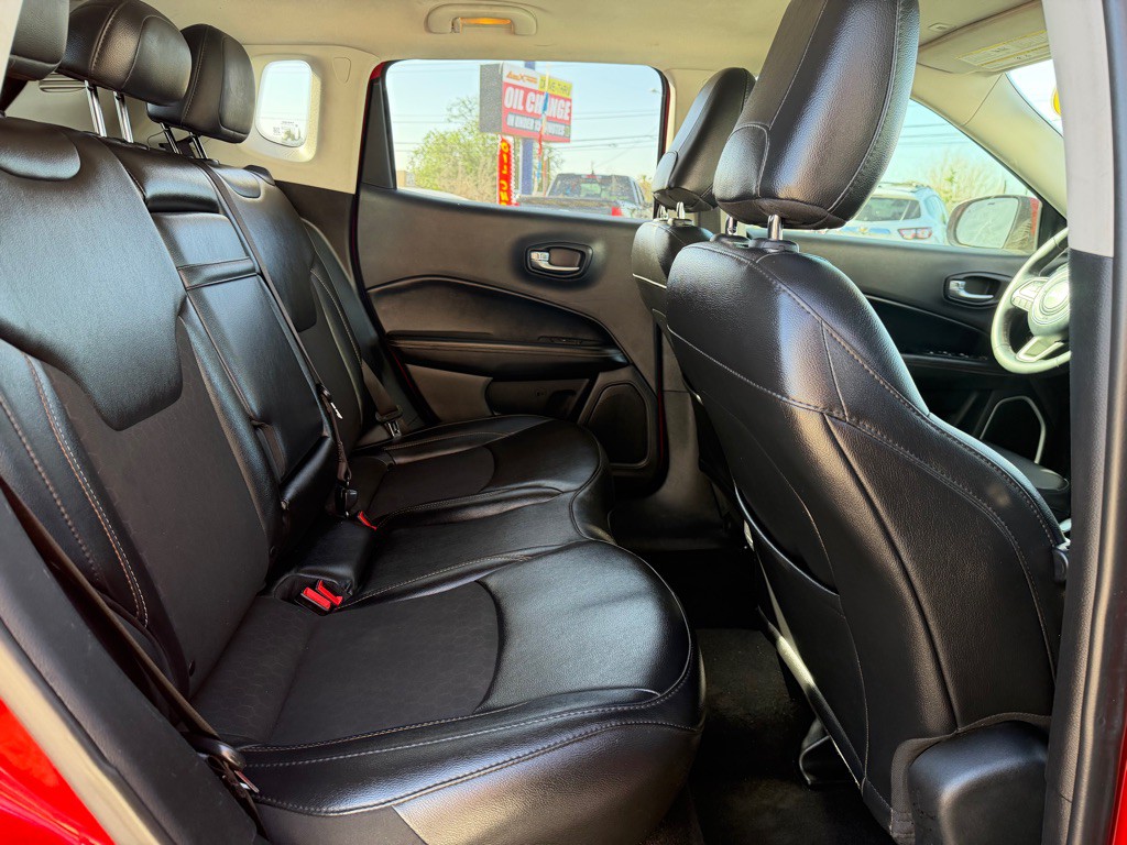 2019 Jeep Compass Image 12