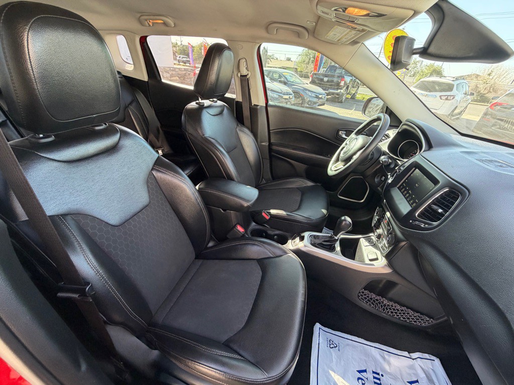 2019 Jeep Compass Image 15