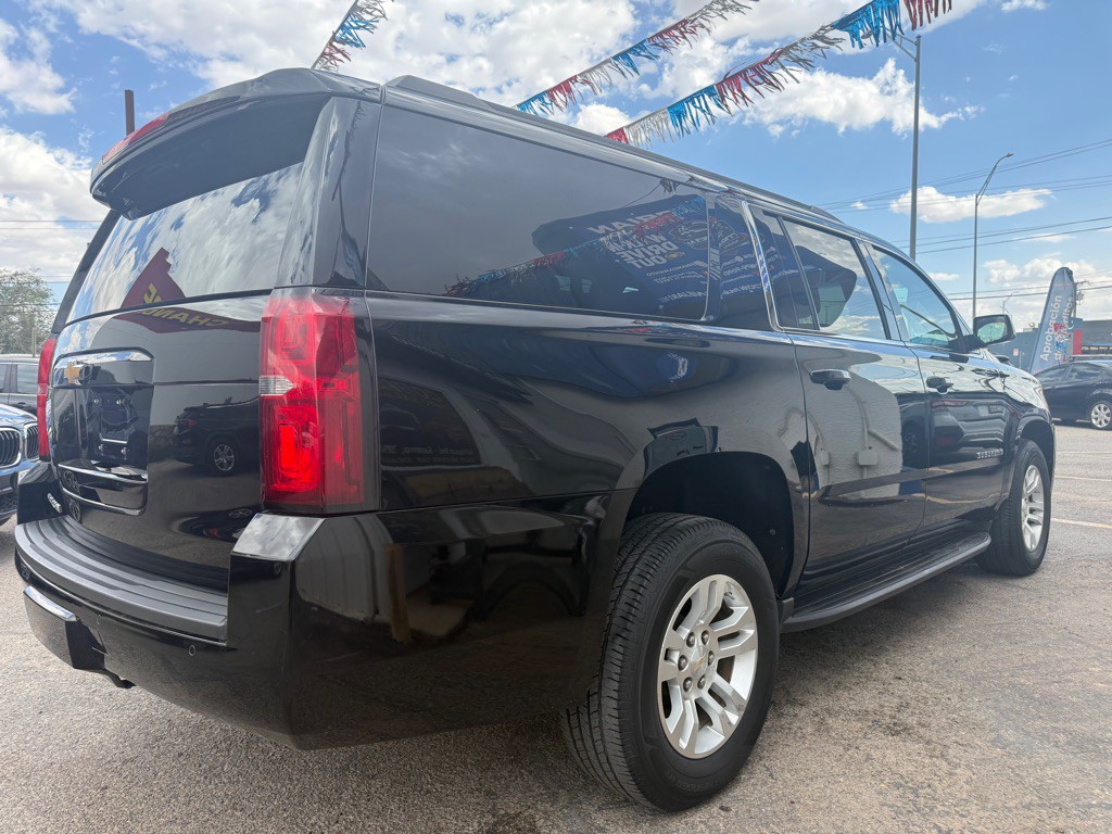 2020 Chevrolet Suburban Image 6