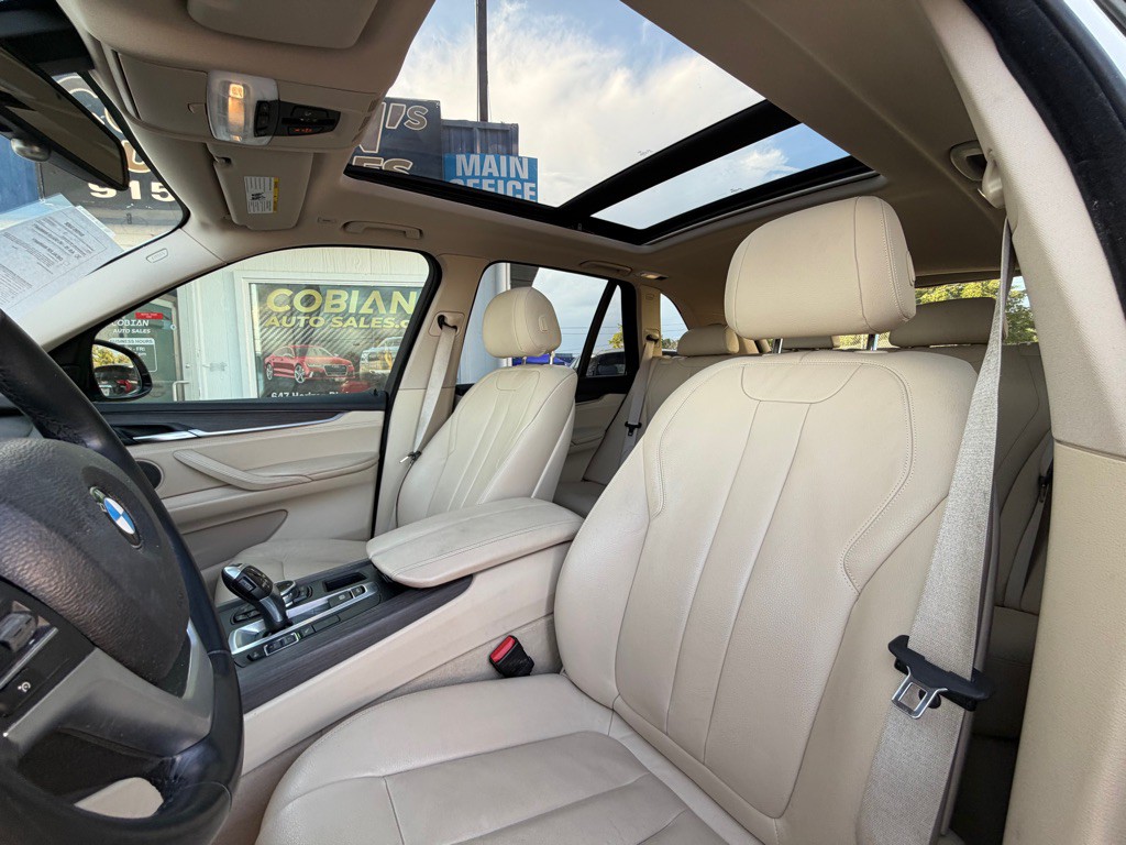 2014 BMW X5 Image 16